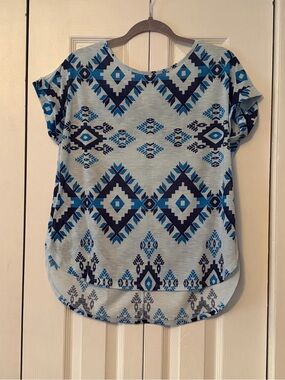 Charming Charlie Light Blue Aztec Print Short Sleeve Tee
